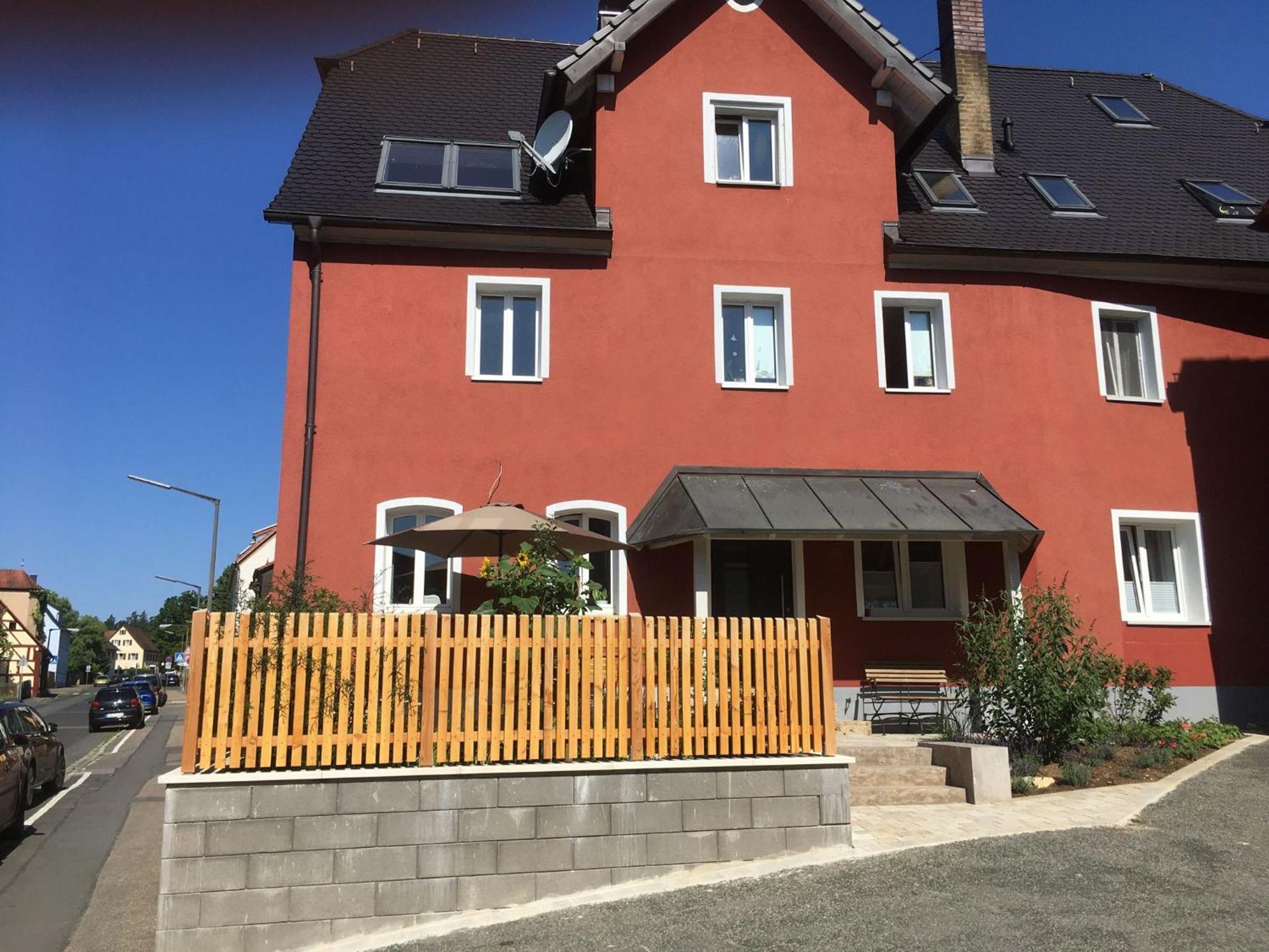 Ferienwohnung Rotes Haus 슈나이타크 외부 사진