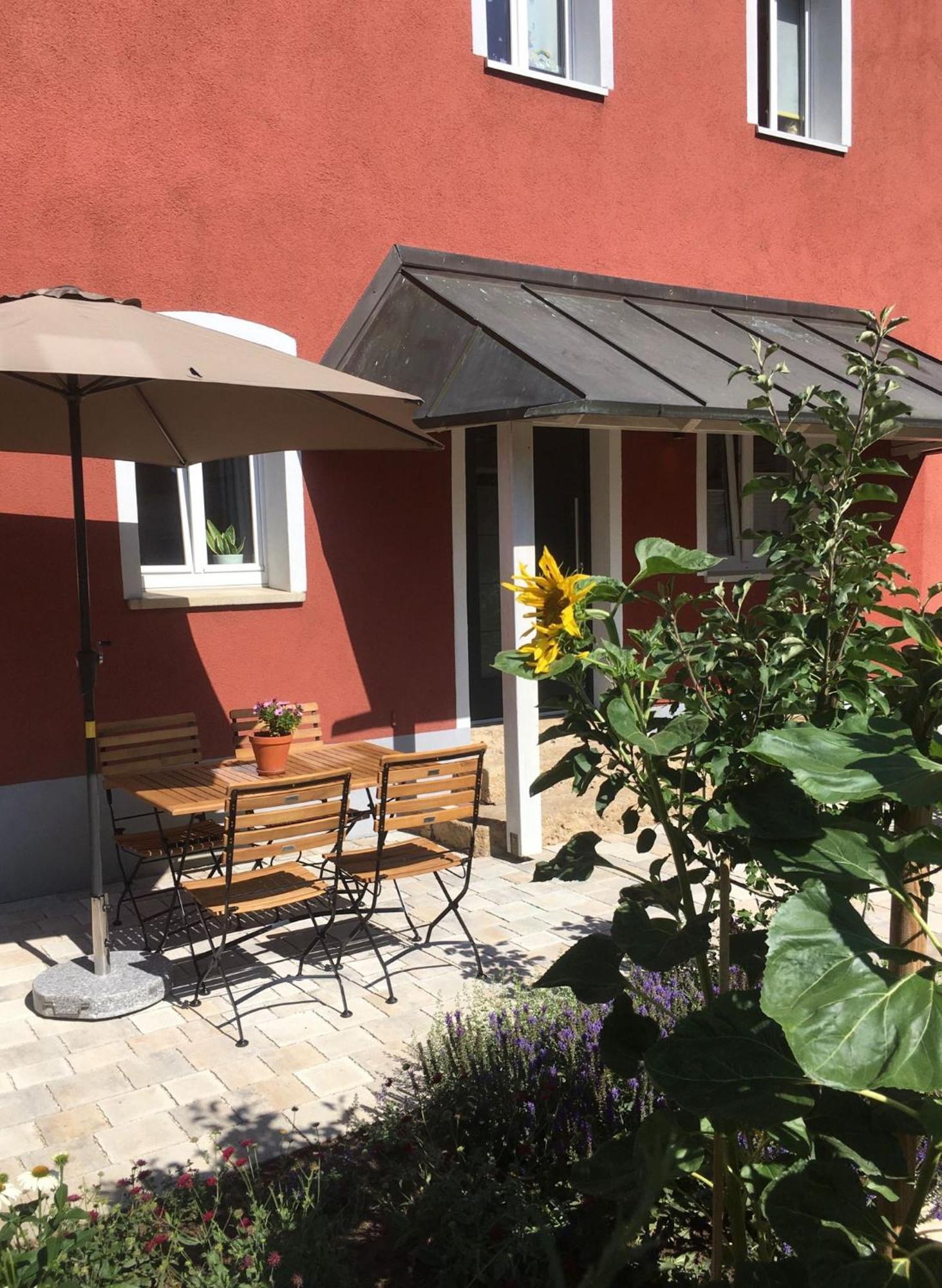 Ferienwohnung Rotes Haus 슈나이타크 외부 사진